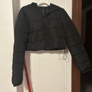 Black cropped puffer jacket